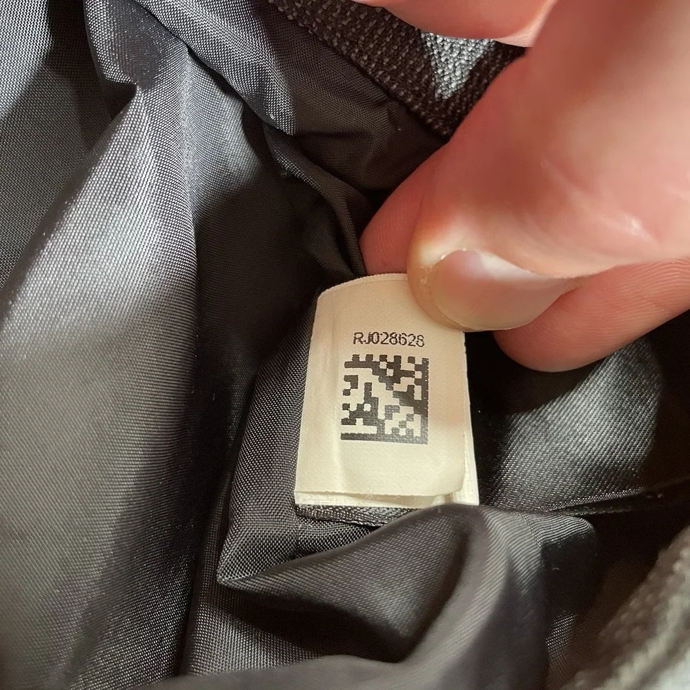 The North Face Men's Millerton Windbreaker XXL‎ Black Dry Vent Textured
